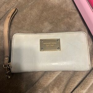 Michael Kors wallet wristlet